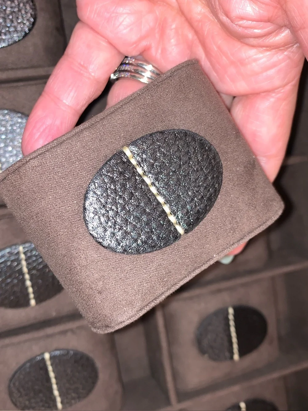 Bey-Berk Leather watch case holds 20 watches NEW! Retails $250
